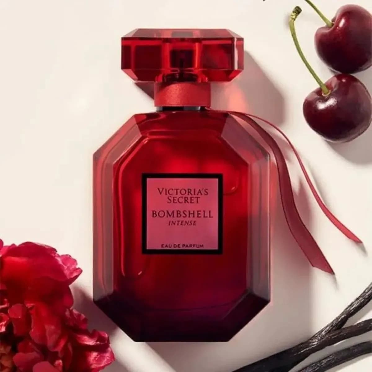 VictoriaSecret Bombshell intense  30 ML